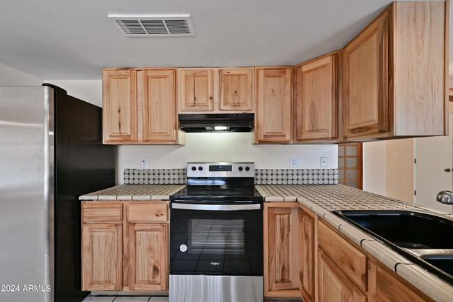 Foto del edificio - 8444 W Montecito Ave
