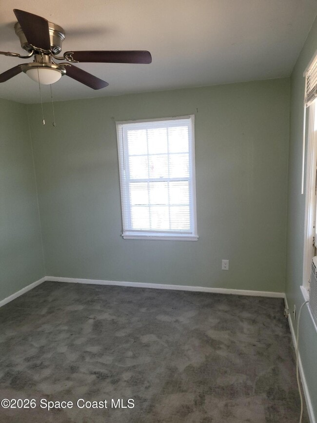 Building Photo - 807 E Azalea Ct