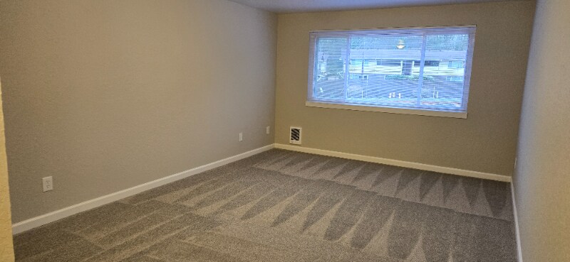 Foto principal - 1625 Kent Des Moines Rd