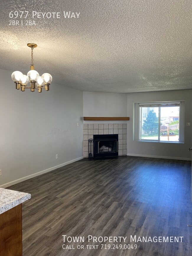 Building Photo - 6977 Peyote Way