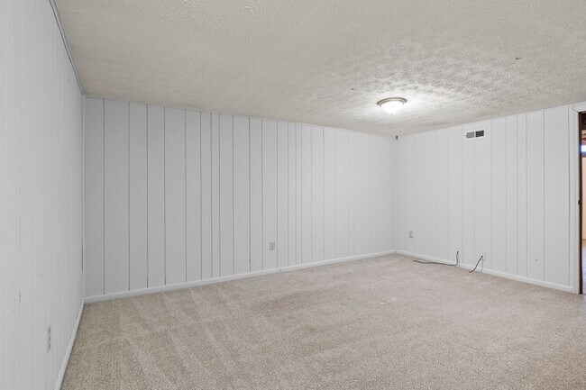 Building Photo - 1310-1316 Palmer House Court