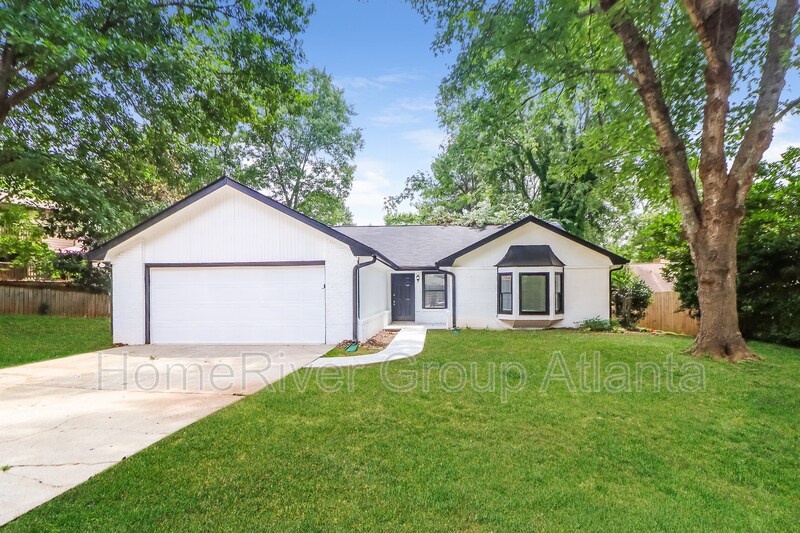 Primary Photo - 120 Softwood Cir