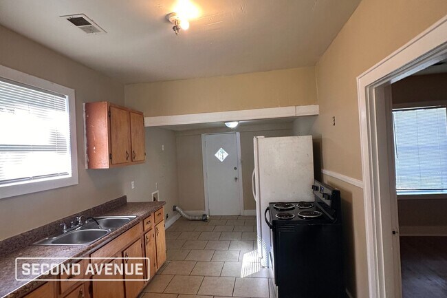 Foto del edificio - 2610 Lowell Ave