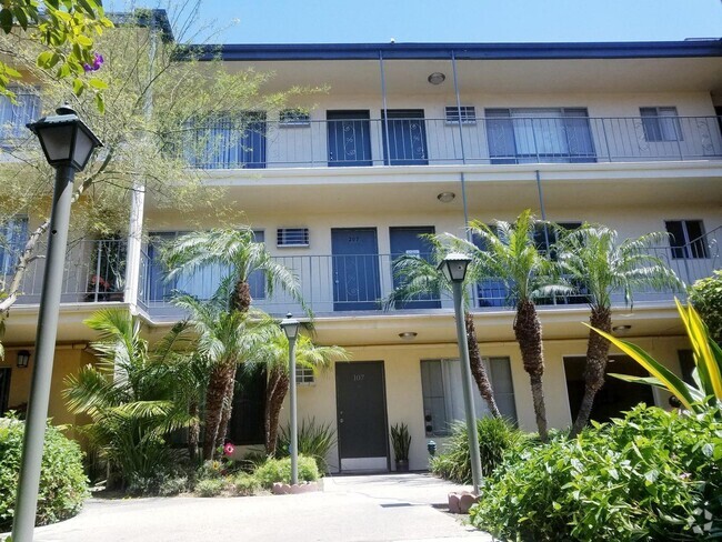 Building Photo - Velvet Green Apartments