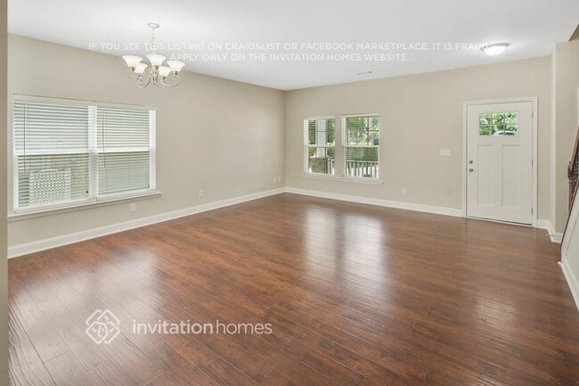 Foto del edificio - 7038 Evanton Loch Rd