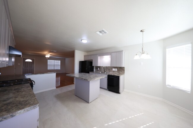 Foto del edificio - 4304 Janelle Dr