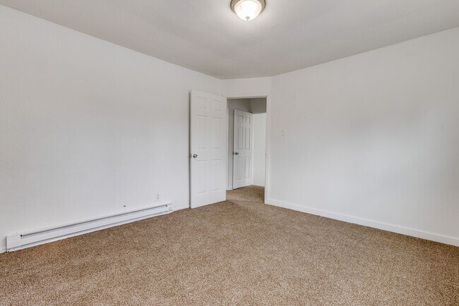 Foto del edificio - Available NOW - 3 Bedroom Home w/ Back Patio!