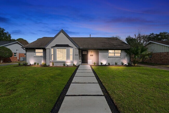 Foto del edificio - 5538 Yarwell Dr