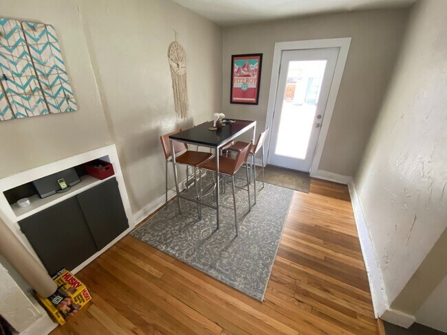 Foto del edificio - Sloan's Lake Living!