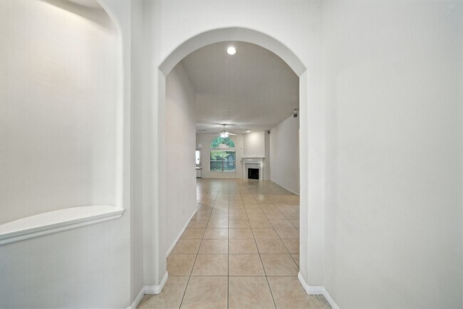 Foto del edificio - 1626 Maryvale Dr
