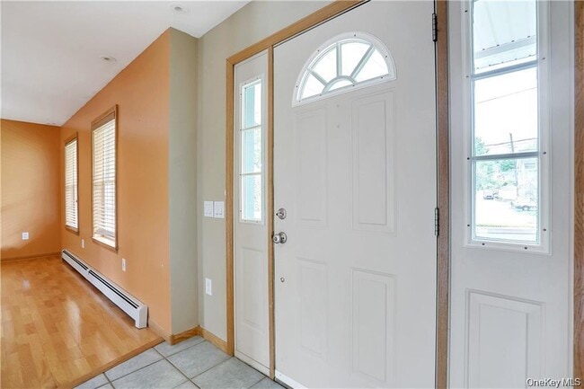 Building Photo - 1 Tomkins Ave