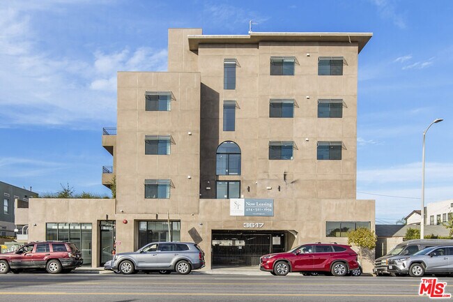 Building Photo - 3617 Venice Blvd.