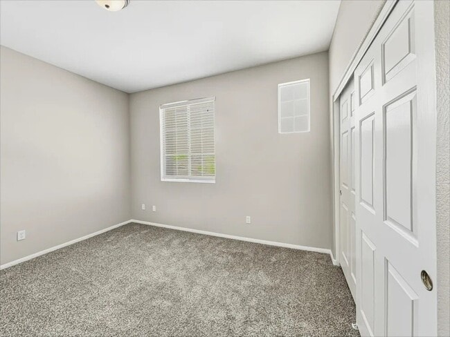 Building Photo - 3326 Chesterbrook Ct