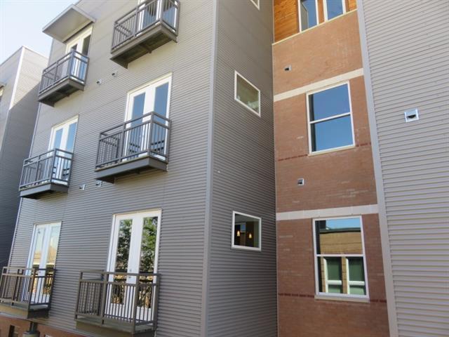 Foto principal - 928 Travis Ave