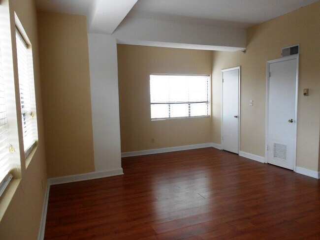 Foto del edificio - Cozy 2 Bedroom Apartment - Walk to UGA Cam...