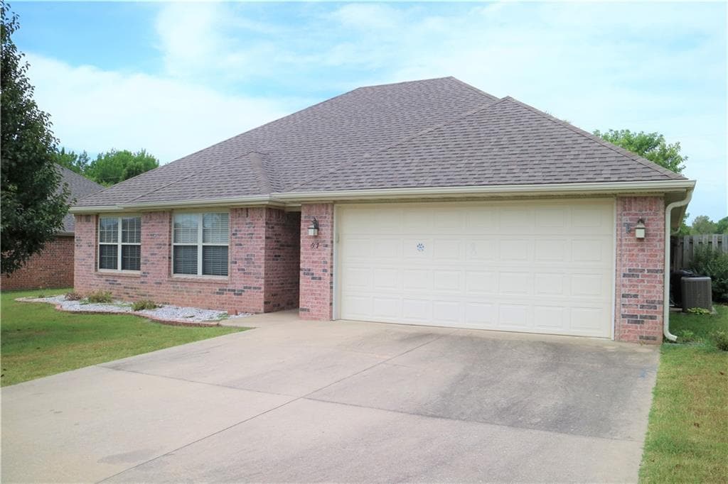 607 Eagle Dr, Gravette, AR 72736 House Rental in Gravette, AR