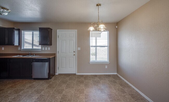 Building Photo - 14185 Tierra Halcon Dr