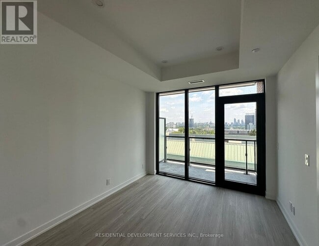 Building Photo - 699-699 Sheppard Ave E