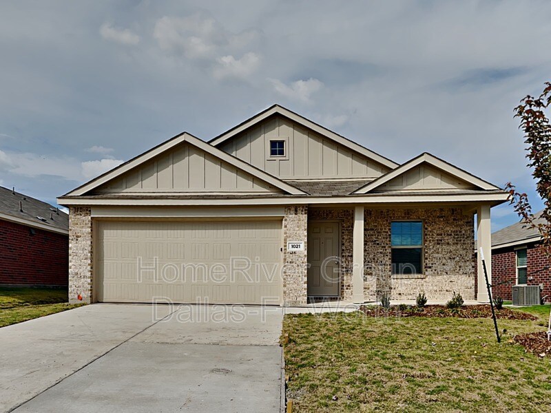 1021 Crestview Dr, Hutchins, TX 75141 House for Rent in Hutchins, TX