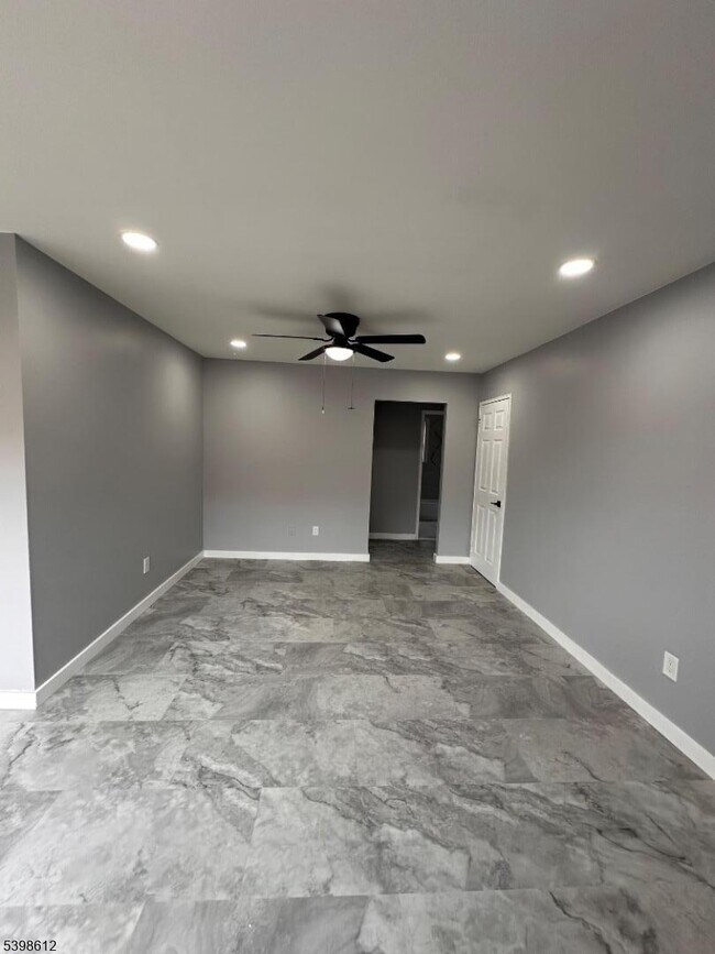 Foto del edificio - 916 Stuyvesant Ave.