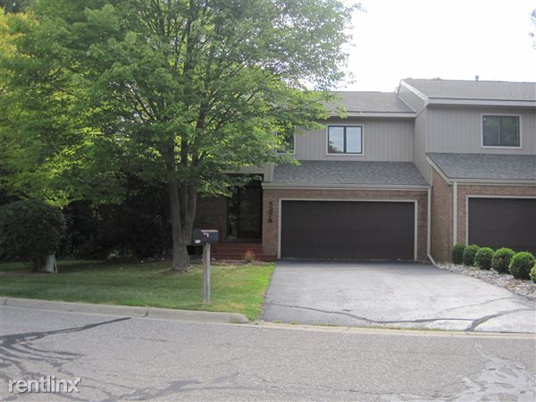 Primary Photo - 5278 E Hidden Lake Dr