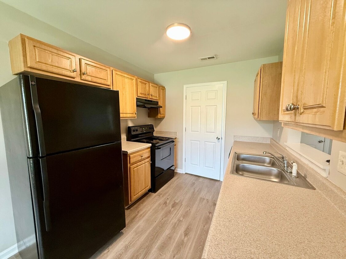 Photo - 4605 Palm Breeze Ln (Charlotte, NC)