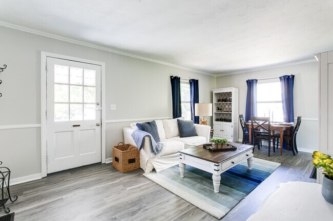 Foto del edificio - 4731 Cliff Ave