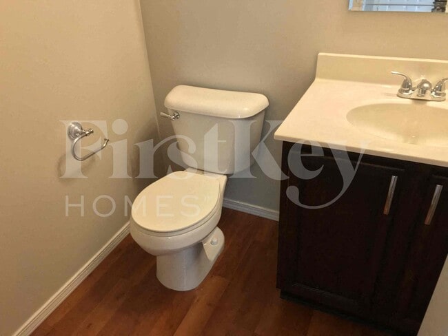 Foto del edificio - 2005 Briarridge Dr