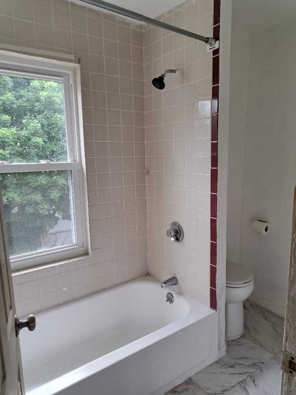 Building Photo - 96 Calmar St