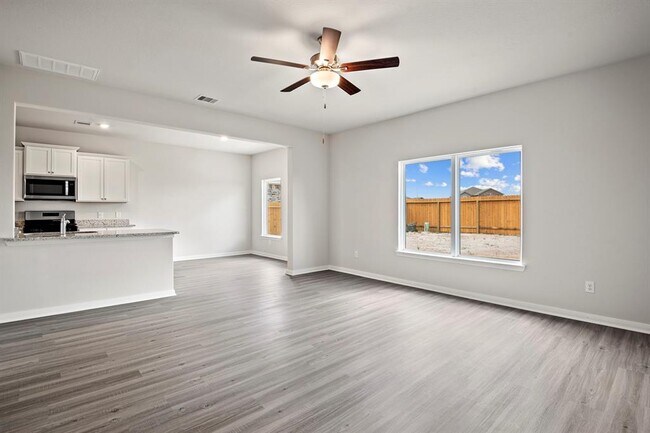 Building Photo - 429 Polly Grv Dr