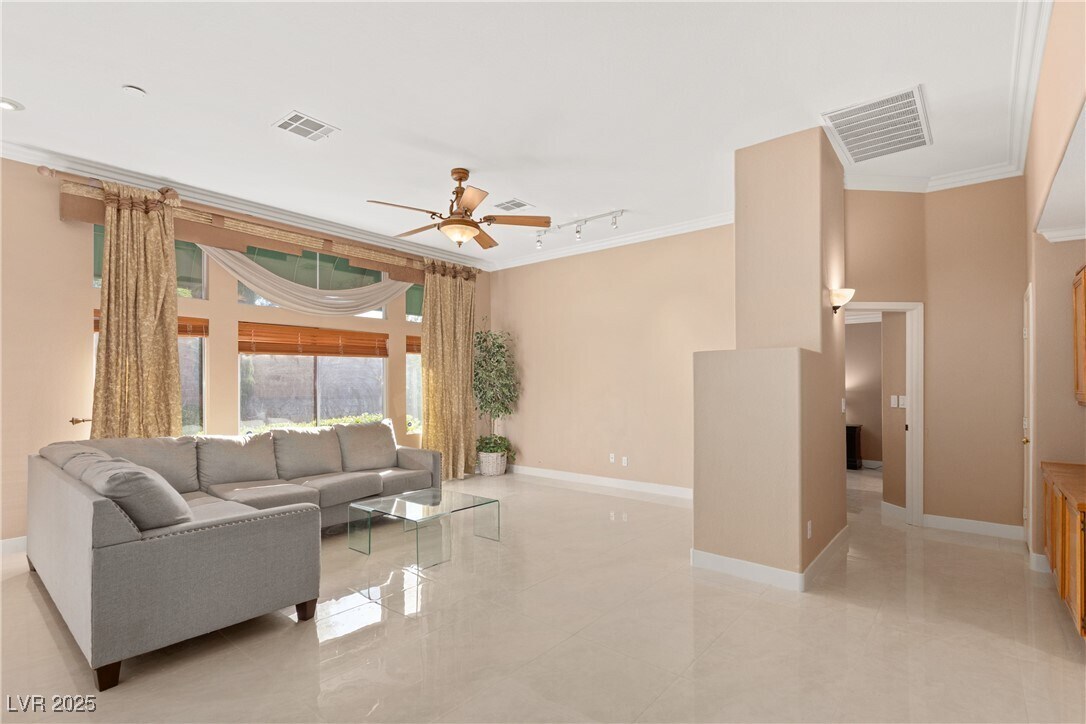 Foto principal - 2555 Sundew Ave