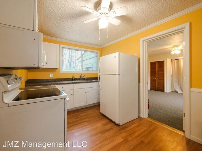 Foto del edificio - 3 br, 1 bath House - 6110 Hillsboro Road