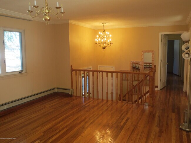 Foto del edificio - 6 Nottingham Dr