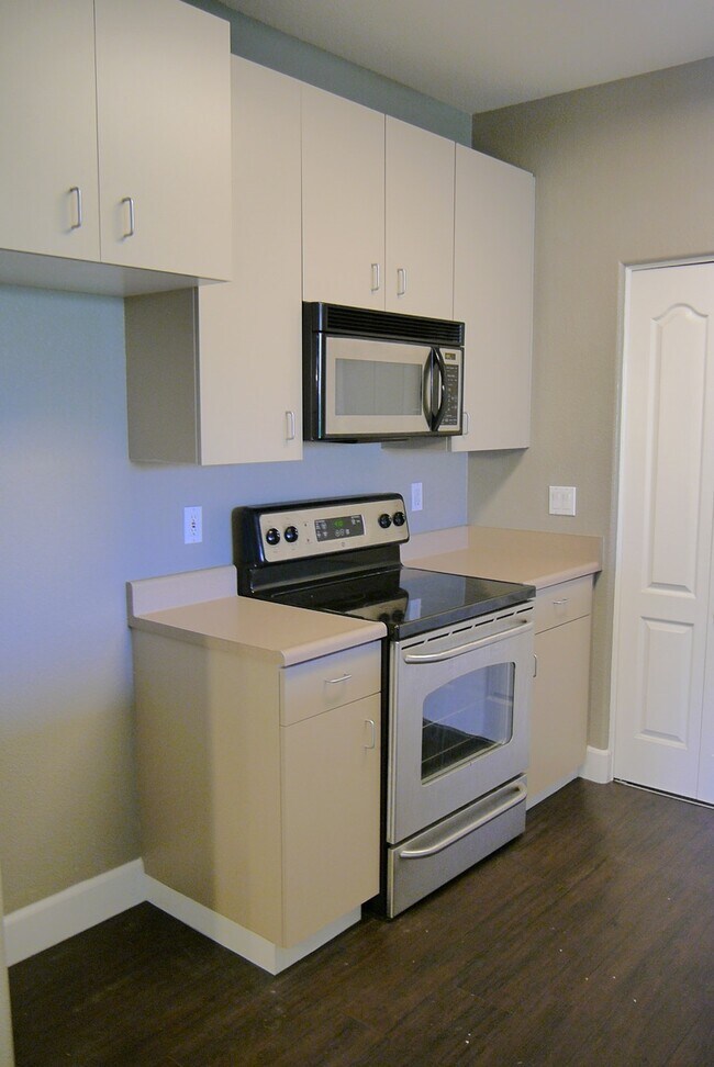 Building Photo - 35580 Monterra Terrace, Unit 202
