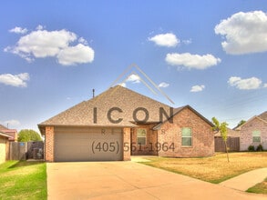 Building Photo - 4509 Desert Spring Ct
