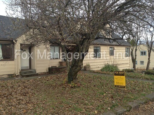 Primary Photo - 6221 NE Simpson St
