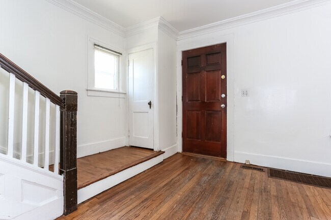 Building Photo - 510 Mack Rd