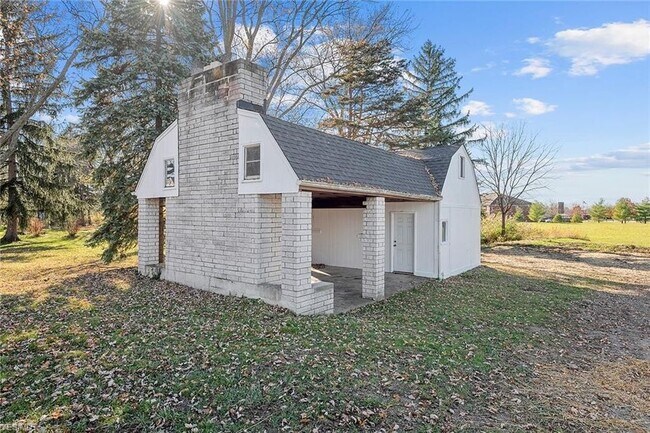 Foto del edificio - 5702 Perkins Rd