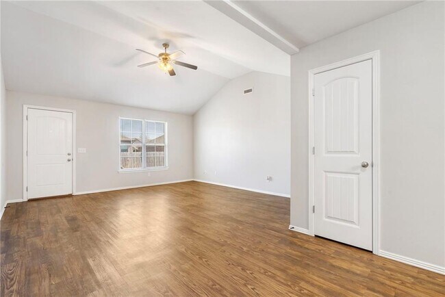 Foto del edificio - 103 Foxglove St