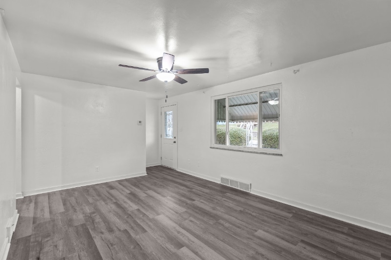 Photo - 851 Florence Ave (East McKeesport, PA)