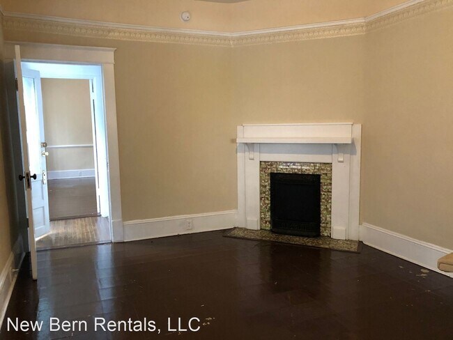 Building Photo - 412 Johnson St