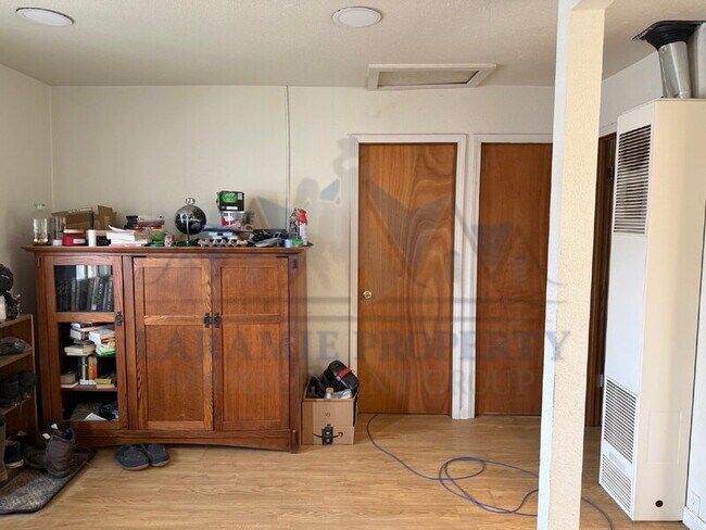 Foto del edificio - 569 N 13th St