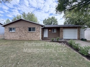Building Photo - 408 W Nightingale Cir