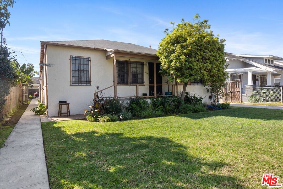 Foto principal - 1634 W 52nd St