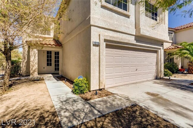 Building Photo - 10110 Pennyroyal St