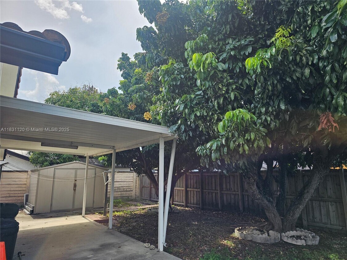 Foto del edificio - 14203 SW 54th St
