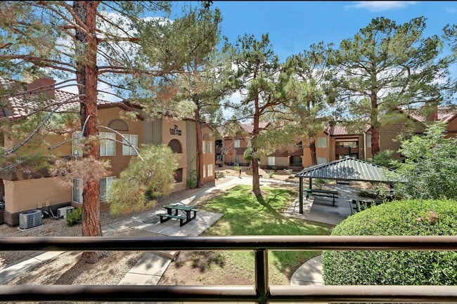 Building Photo - 2200 S Fort Apache Rd