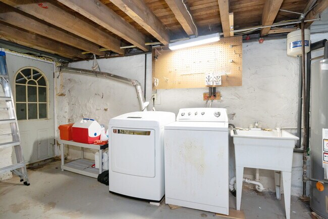 Basement - 554 W High St