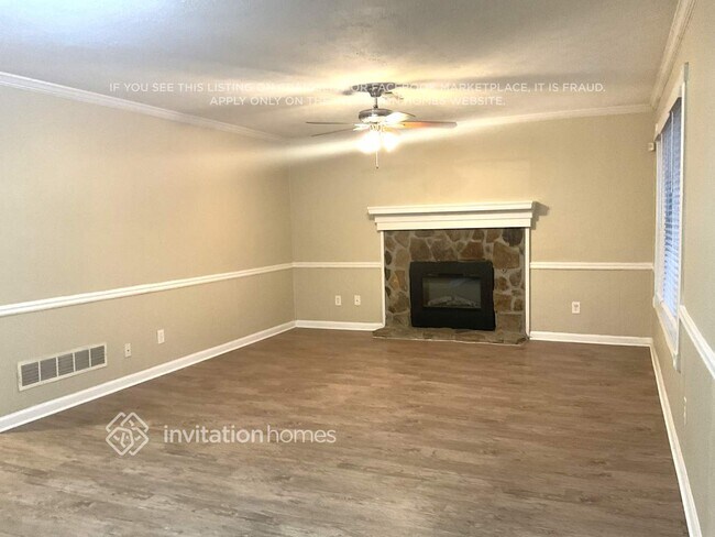 Foto del edificio - 155 Barrington Dr E