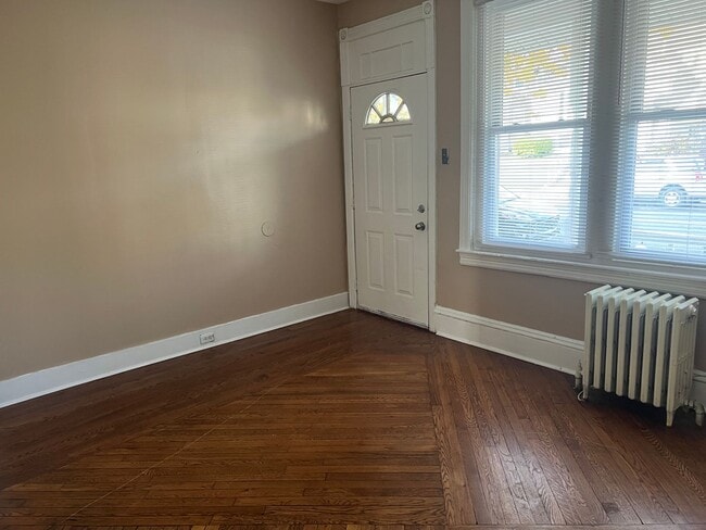 Building Photo - Fountain Hill Borough ; Spacious 3 bedroom...